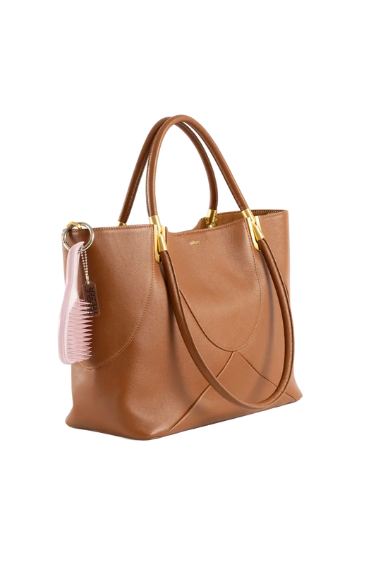 4PM maxi handbag marrom com Tangle Teezer rosa
