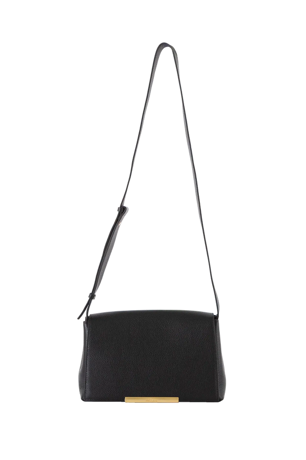 Bolsa tiracolo em couro legítimo na cor preta com fechamento seguro e alça ajustável confortável, design sofisticado e funcional ideal para o dia a dia.