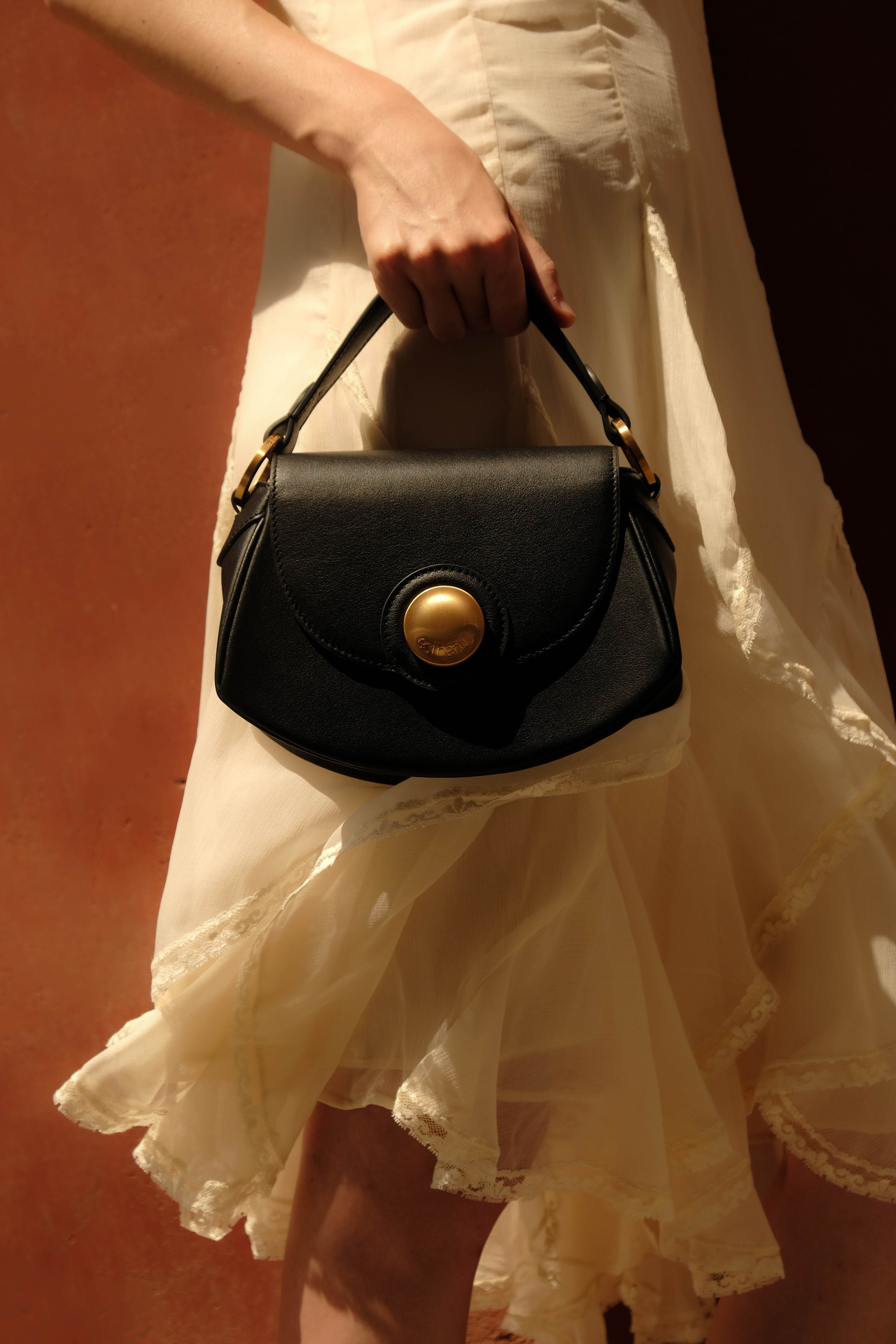 Handbag 7PM verde escuro em couro com fecho de imã