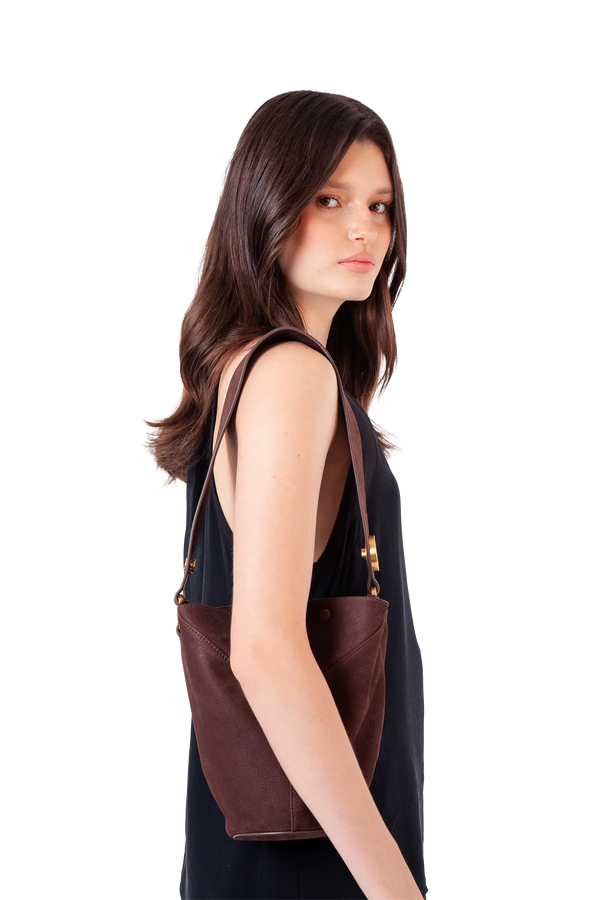 9PM maxi bag marrom camurça