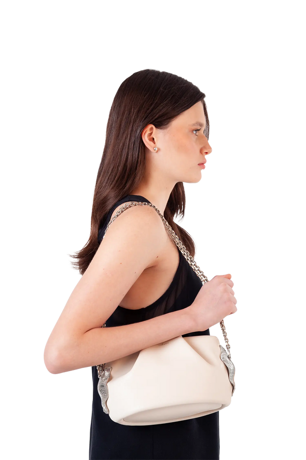 Leaf clutch areia