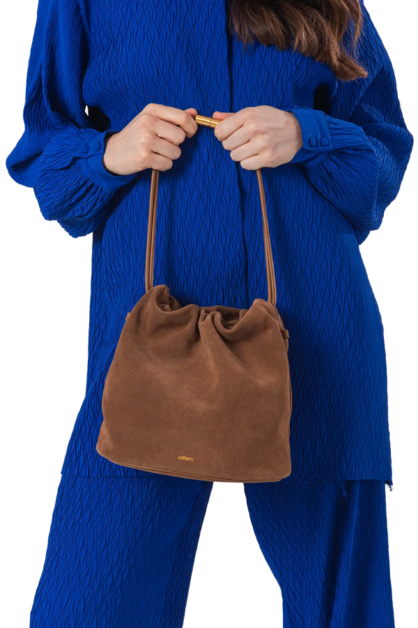 Esthera pouch camurça