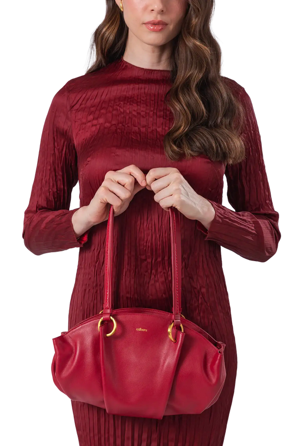 07:07PM baguette bag vermelho